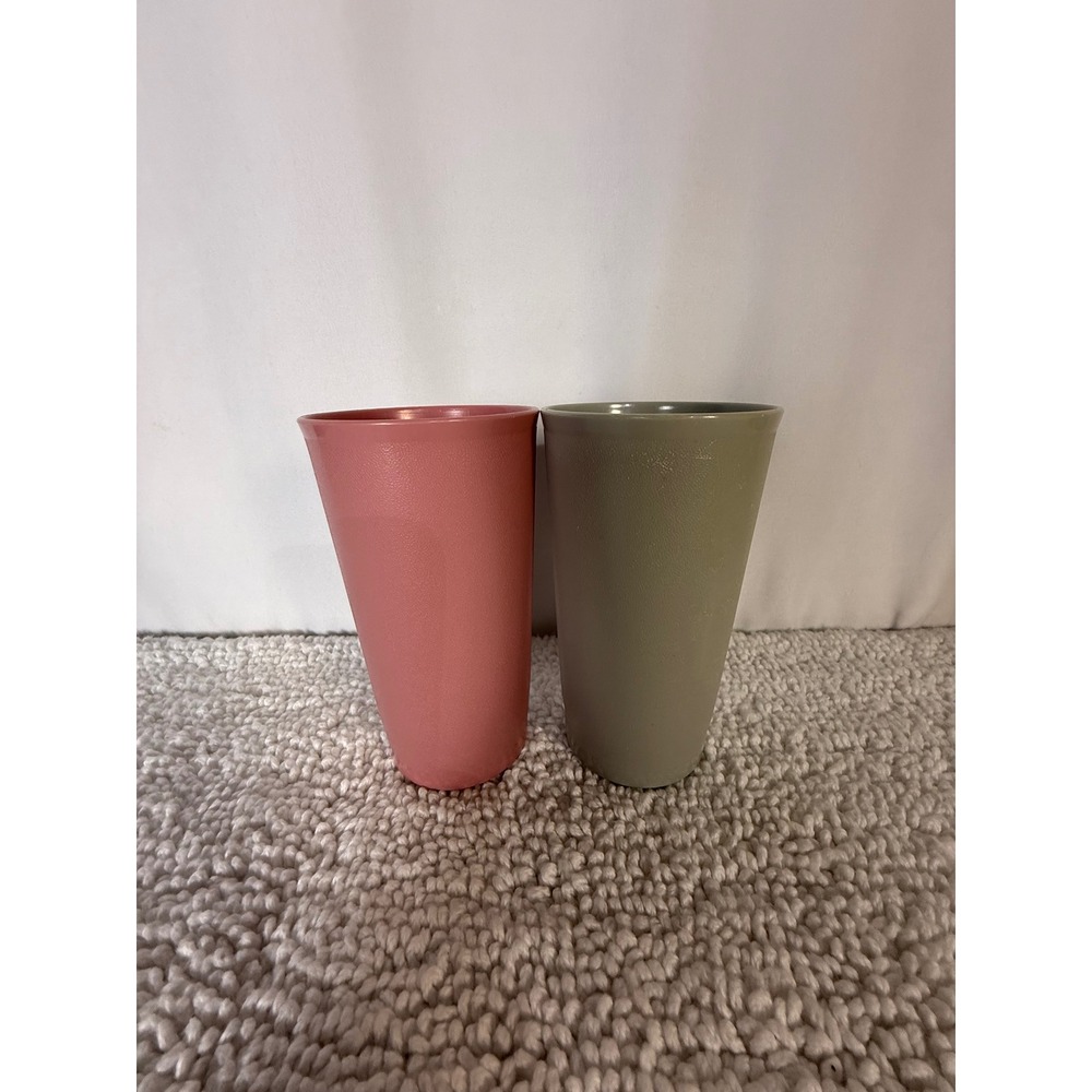 Vintage Tupperware 16oz Tumblers Set of 2 Pink‎ Sage Green Textured